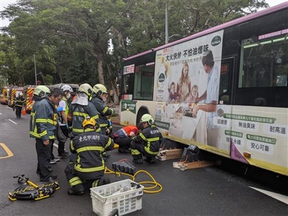 欣欣客運撞死乳房外科醫周佳正　駕駛5萬元交保