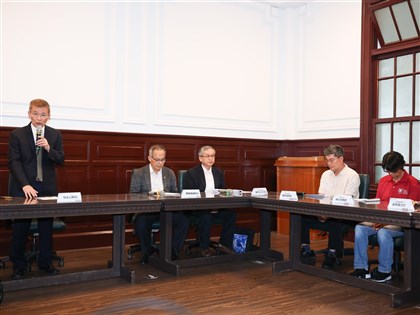 台師大證實確有非護理人員抽血 「醫護沒到就請學長代抽」