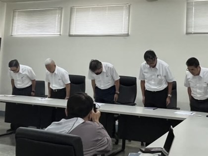 欣欣客運公車撞死部桃醫 董事長范大維請辭致歉