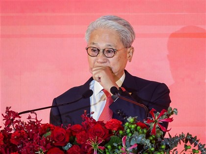 台新新光金正式合併　吳東亮哽咽：父親會驕傲