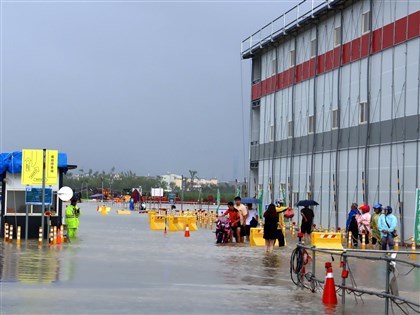 西南氣流致中南部劇烈豪雨　估24小時雨量高屏最盛達400毫米