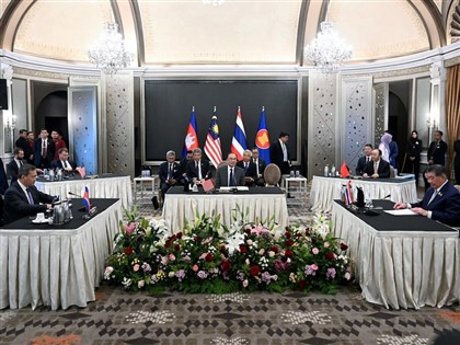 馬來西亞首相：泰國柬埔寨同意自午夜起無條件停火