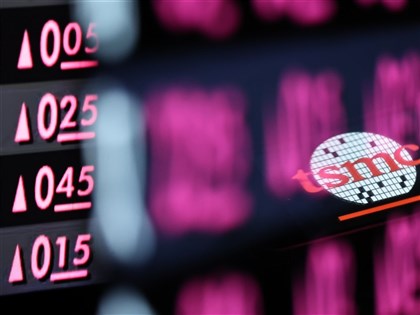 台股攀至23542點創波段高　7月上漲1286.5點