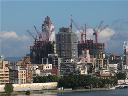 央行理事：房價續揚　貿然鬆綁房市管制不利維持成效