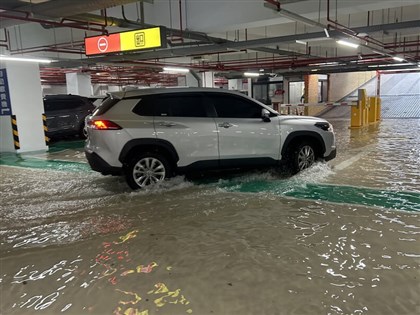 台中大雨28民宅進水　多處邊坡坍塌停車場積水