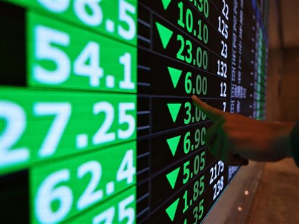 台暫時性關稅20%　台股震盪下跌108點收23434點