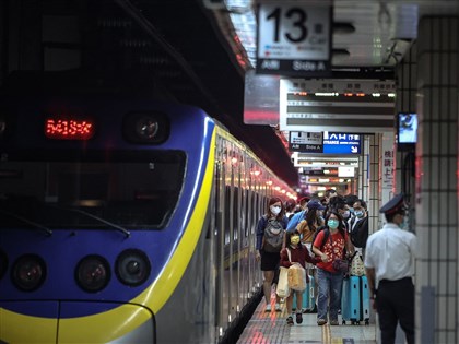 113年台鐵晚點逾132萬次　南港板橋等4站發生率逾6成