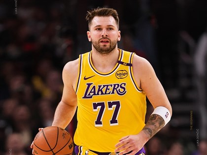 唐西奇3年49億元續約湖人　捐近1.5億助運動員追夢