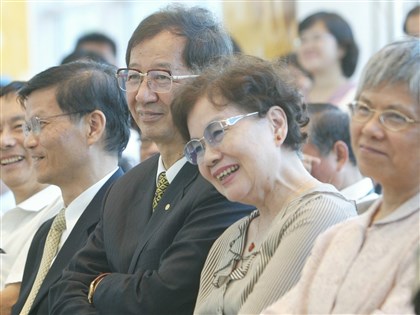 李遠哲夫人吳錦麗過世享壽90歲　不辦追思會