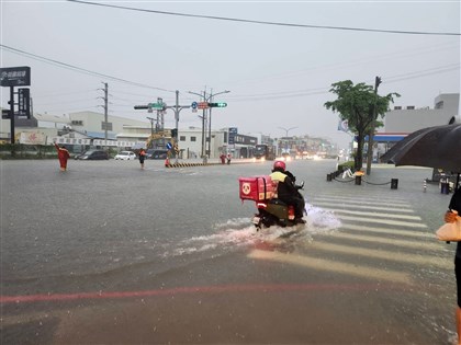 中南部豪雨連下7天　總雨量直逼莫拉克、南高屏山區逾2000毫米