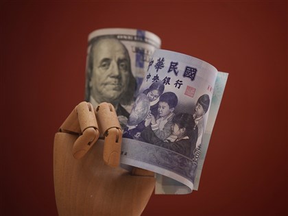 就業數據走疲美元暴跌　新台幣飆逾2角站上29.8元