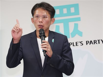 民眾黨兩年條款存廢受矚　黃國昌：會執行柯文哲意志