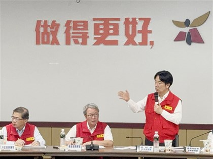 賴總統視察災後復原指揮所　對受影響民眾表歉意