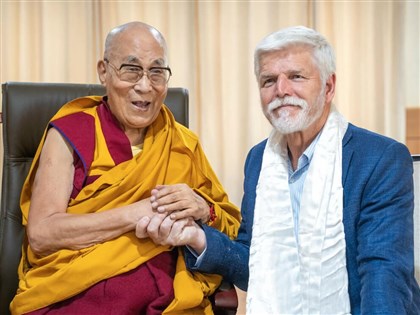 中國宣布與帕維爾斷絕往來　捷克總統府：未改變現況