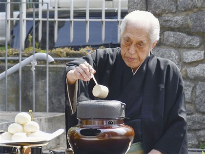 「一碗茶中出和平」 日本大宗匠千玄室102歲逝世