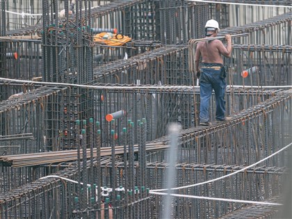 高溫曝曬影響勞工生產力　中研院研究揭減少逾4成