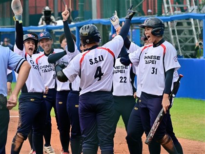 世運會女壘李思詩2安3打點　台灣隔40年再闖金牌戰