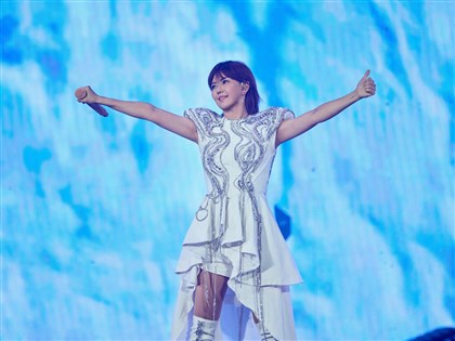 孫燕姿憶在高雄摘2座金曲獎　聽粉絲大合唱感動落淚