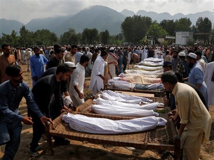 巴基斯坦暴洪釀344死　西北部逾150人失聯