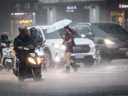 早安世界》南部20日續防豪雨　週末公投日易有午後雷陣雨