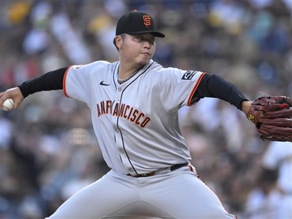 鄧愷威復仇之戰飆速152公里　三振教士4名打者