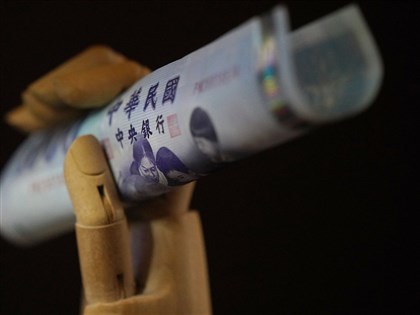 總預算將撥補勞保1200億　韌性特別條例撥補健保200億