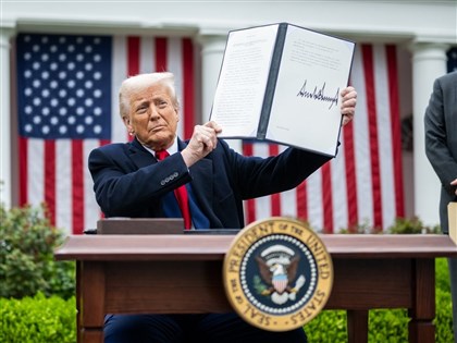 印度指川普關稅引發混亂　25日起暫停向美國寄遞包裹