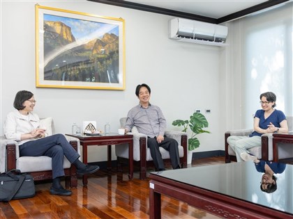 力挺賴總統及執政團隊　蔡英文：台灣越困難越要團結