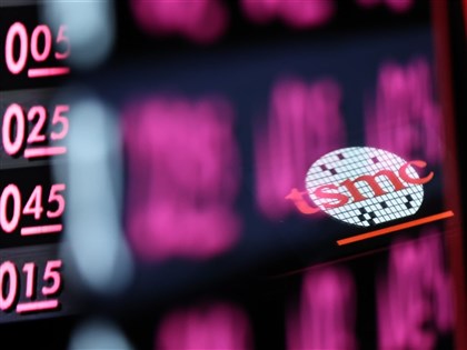 台股上漲214點　以24519.9點創收盤新高