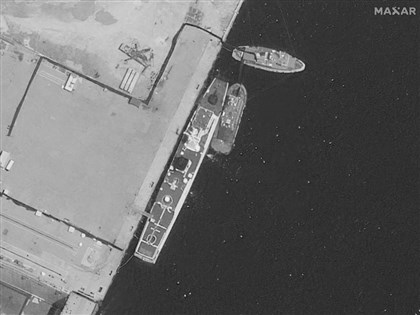 衛星影像證實　撞自家軍艦中國海警船海南基地維修