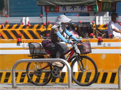 北部防38度高溫　吳德榮：熱帶低壓成颱機率略增、對台無影響