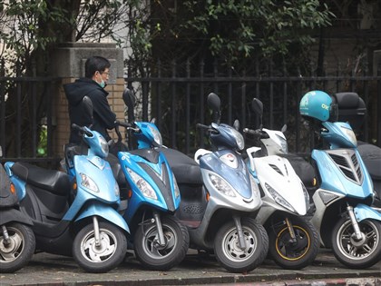 立院三讀　汽機車汰舊換新減徵貨物稅延長至2030年