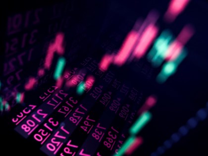 台積電穩盤鴻海聯發科助攻　台股漲83點收24100點