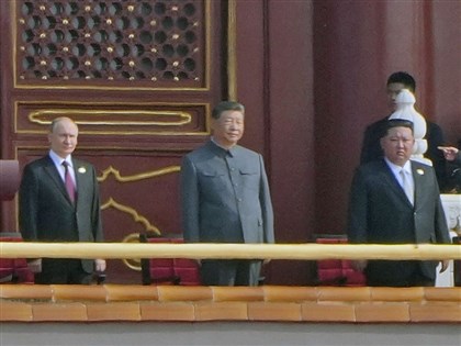中共九三閱兵  金正恩普丁分站習近平左右[影]