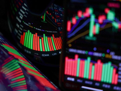 台積電平盤、營建股勁揚 台股收漲79點站回月線