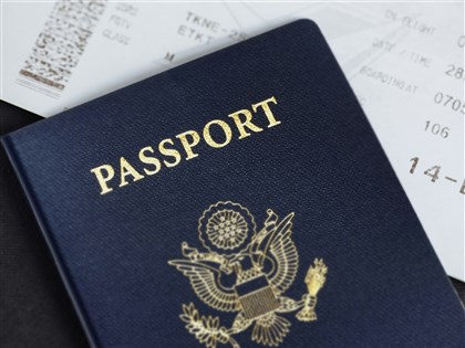 川普政府上訴遇挫　法院維持恢復核發X性別護照令