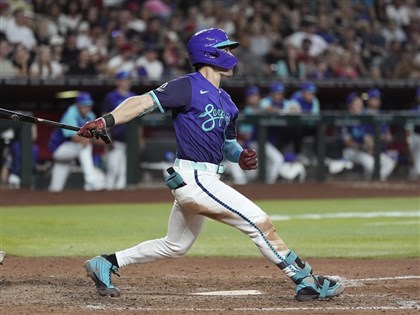 卡洛爾首度達陣單季30轟　響尾蛇10比5擊倒紅襪[影]