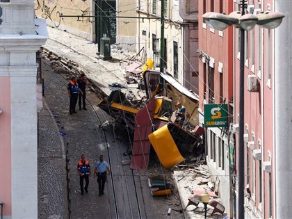 葡萄牙爬坡纜車脫軌事故　調查發現纜索斷裂恐成肇因