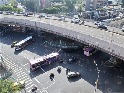 台北公館圓環拆除地下道填平  上班首日車流順暢[影]