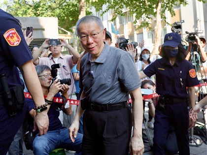 柯文哲批檢惡劣、應曉薇求續交保　不上銬待候審室