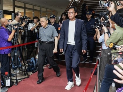 柯文哲應曉薇羈押庭　法院裁定維持原金額交保