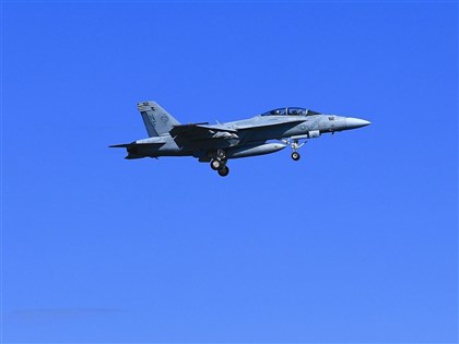 美軍艦載機在日本訓練起降　地方不滿強烈噪音抗議