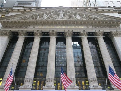 美股創新高　輝達入股英特爾消息激勵