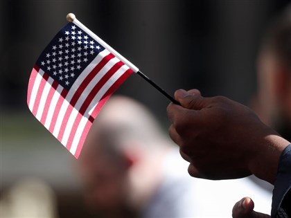 白宮：H-1B新簽證費為一次性費用　僅適用新申請人