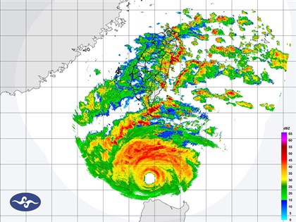 颱風樺加沙達強度巔峰　花東高屏防強風豪雨