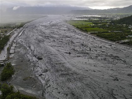 馬太鞍溪堰塞湖溢流124人失聯　盼今天全數聯繫完成