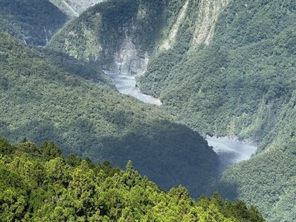 馬太鞍溪堰塞湖後續處置　開便道運土石或建梳子壩