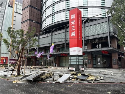 台中新光三越氣爆案　許姓店長涉過失致死等罪80萬元交保