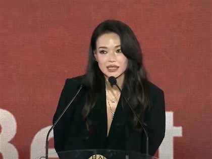 舒淇首度編導「女孩」奪釜山影展導演獎　哽咽感謝侯孝賢