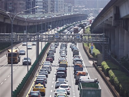 教師節連假首日　高公局估國道上午9路段易塞